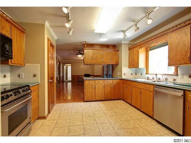 6511 Schaeffer Farm Rd, Waxhaw, NC 28173