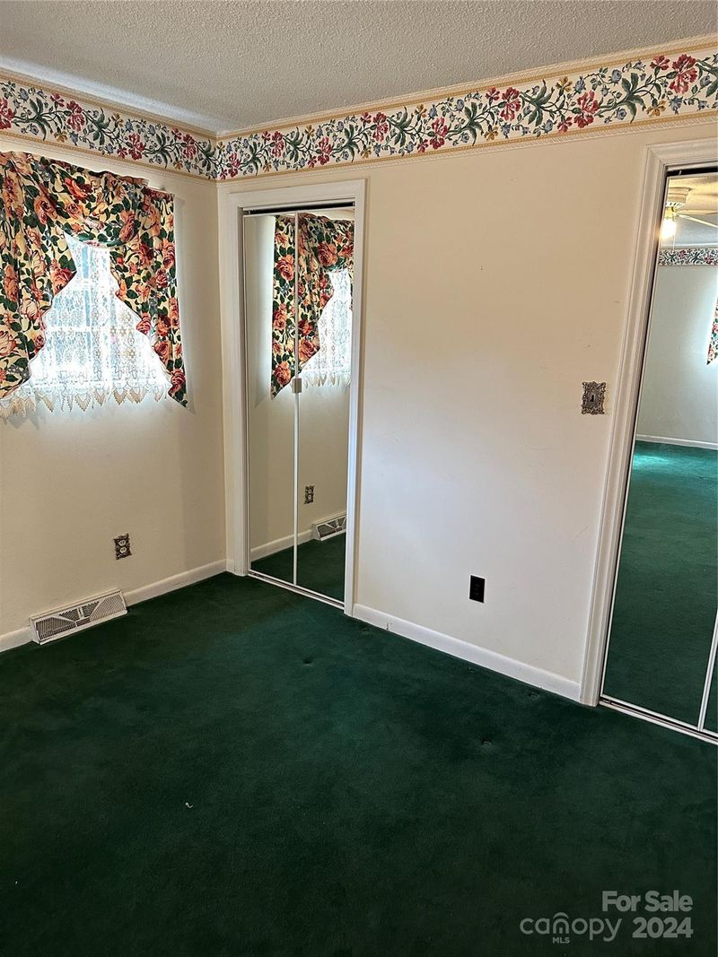 651 Summerow Rd, Stanley, NC 28164