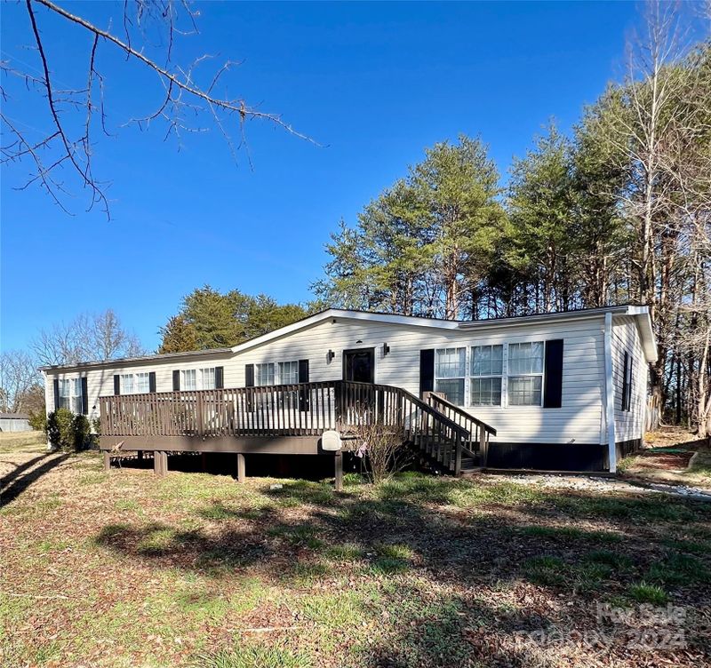 1966 Sigman St, Hickory, NC 28602