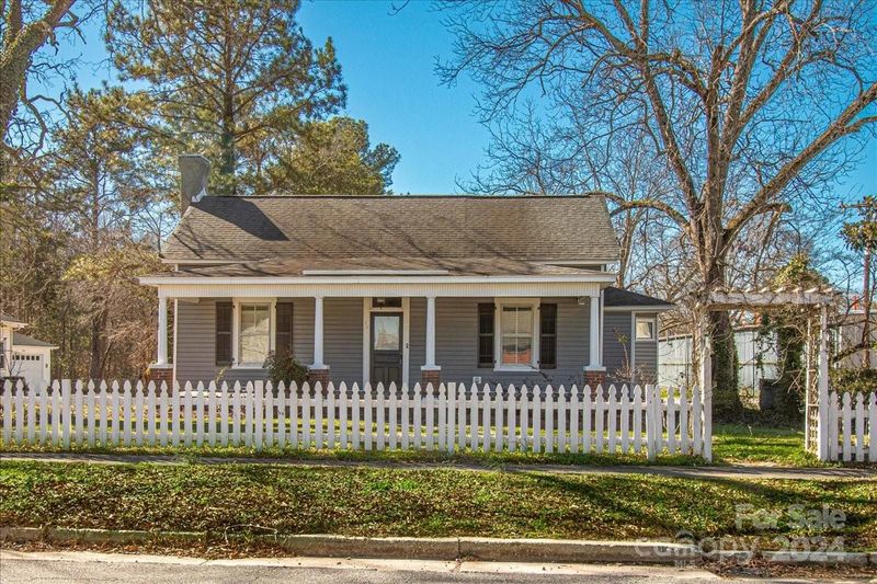 14 E Jefferson St, York, SC 29745
