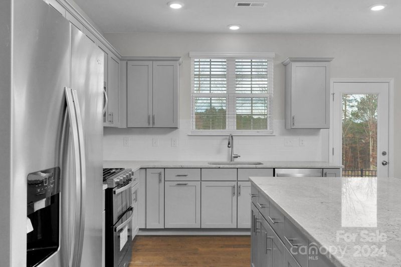 3201 Glenn Hope Way, Matthews, NC 28104