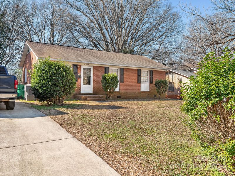 4200 Donnybrook Pl, Charlotte, NC 28205