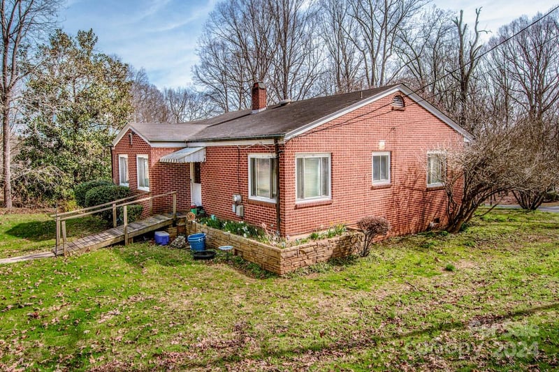 1095 Mount Ulla Hw, Mooresville, NC 28115