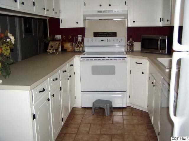1208 Franklin Blvd #E, Gastonia, NC 28054