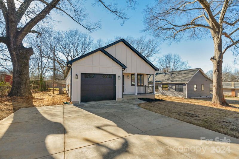 307 Huss St, Lincolnton, NC 28092