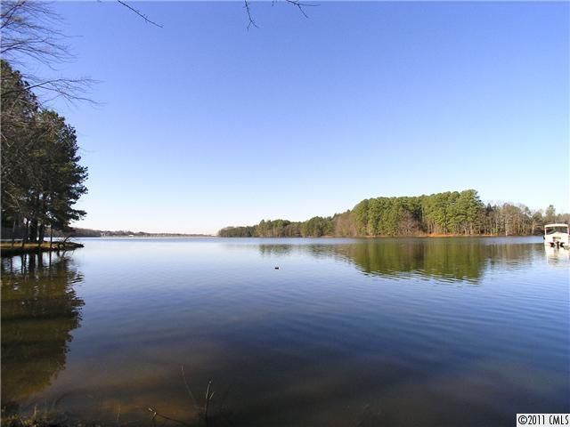 269 Bridges Farm Rd, Davidson, NC 28115