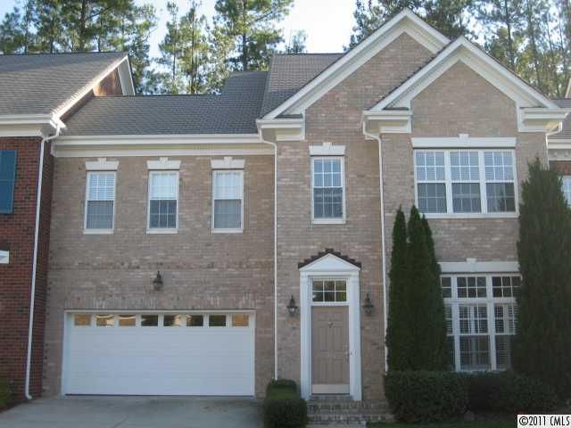 6431 Wakehurst Rd, Charlotte, NC 28226