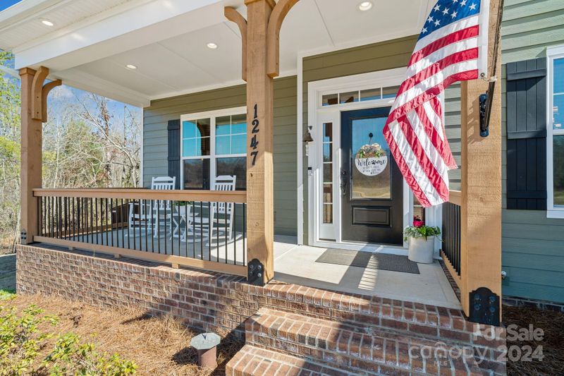 1247 Sage Pine Cir, Clover, SC 29710