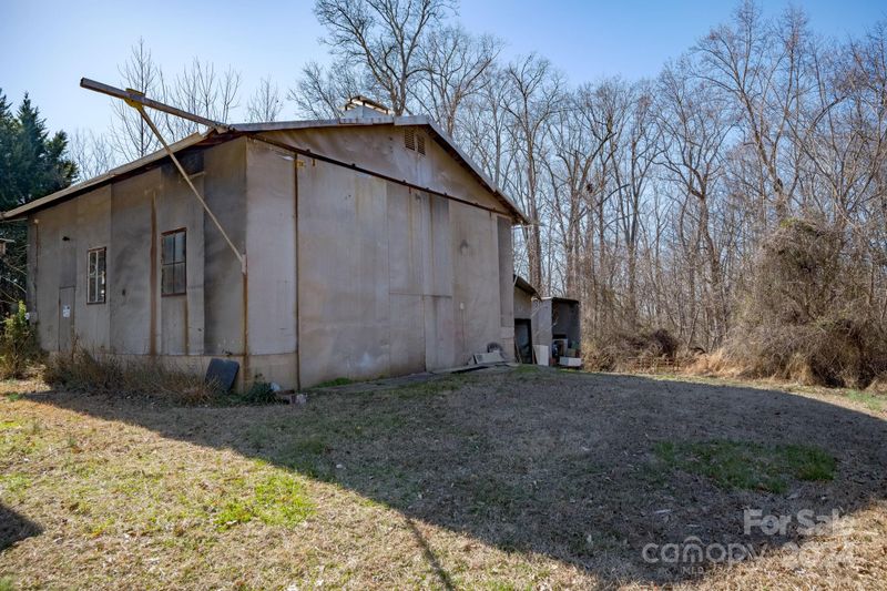 2019 Hart Rd, Charlotte, NC 28214