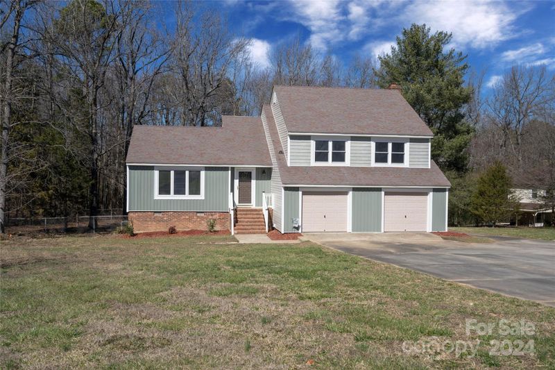 1012 Sandy Ct, Gastonia, NC 28056