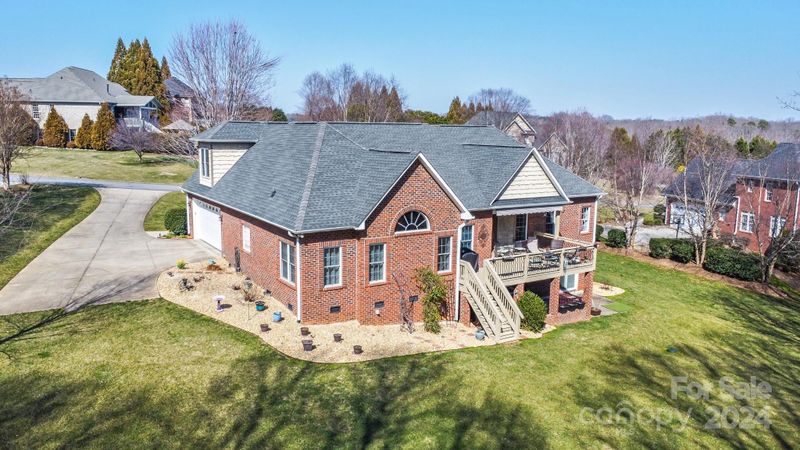 6316 Dwayne Starnes Dr, Hickory, NC 28602