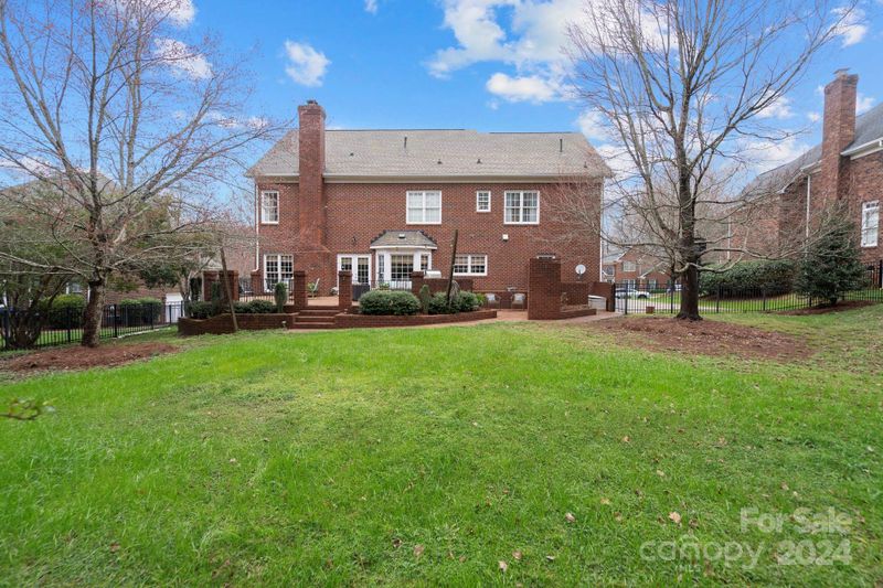 912 Robinbrook Ln, Waxhaw, NC 28173