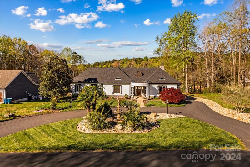8593 Blue Heron Dr, Terrell, NC 28682