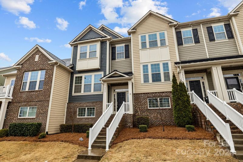 6259 Cloverdale Dr, Tega Cay, SC 29708