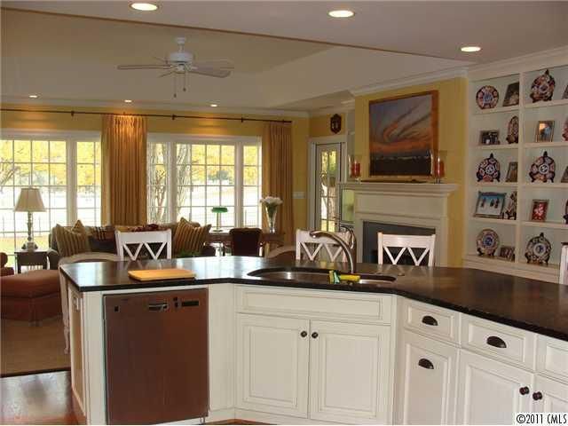 4502 Carmel Valley Rd, Charlotte, NC 28226