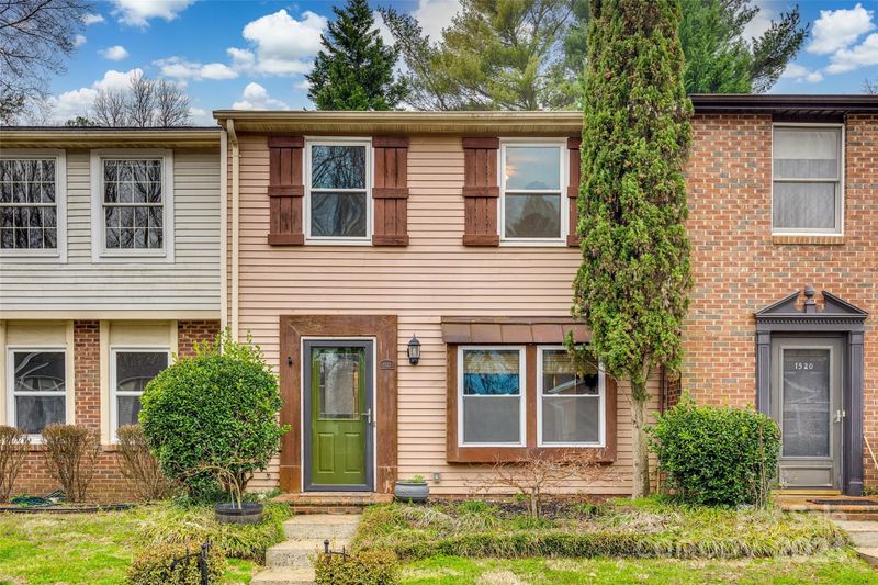 1522 Waybridge Ln, Charlotte, NC 28210