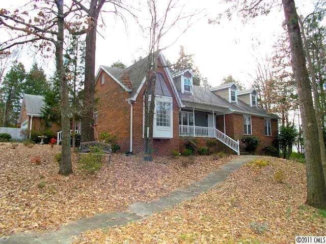 5317 Five Knolls Dr, Charlotte, NC 28226