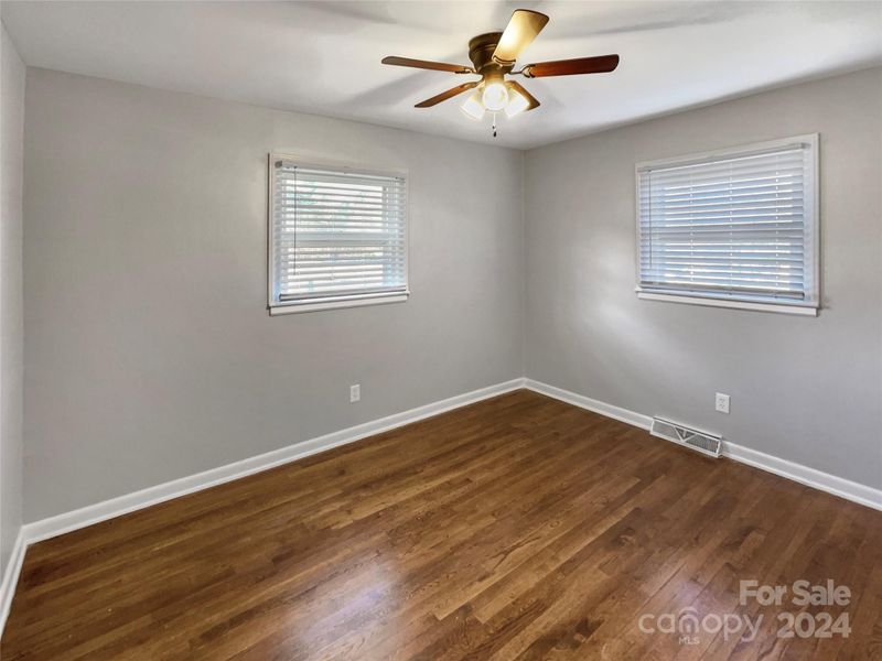 310 Park Dr, Stanley, NC 28164