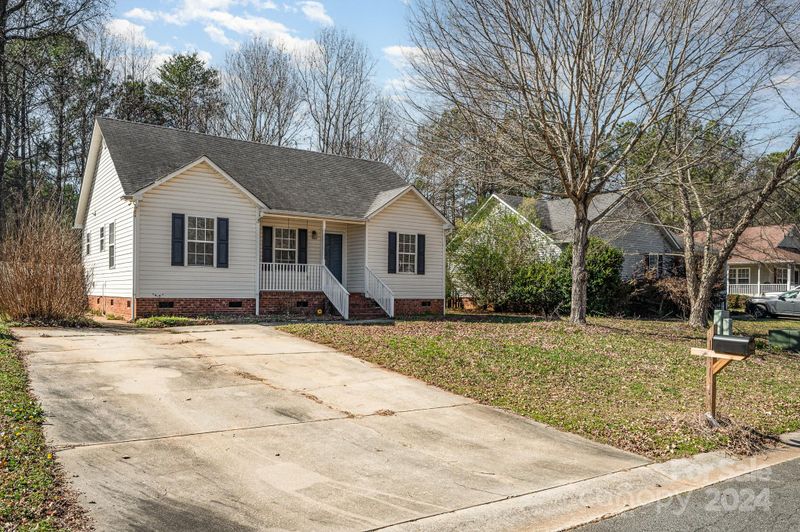 2246 Kestrel Dr, Rock Hill, SC 29732