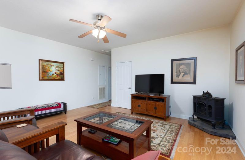 5029 Wendover Ln, Catawba, SC 29704