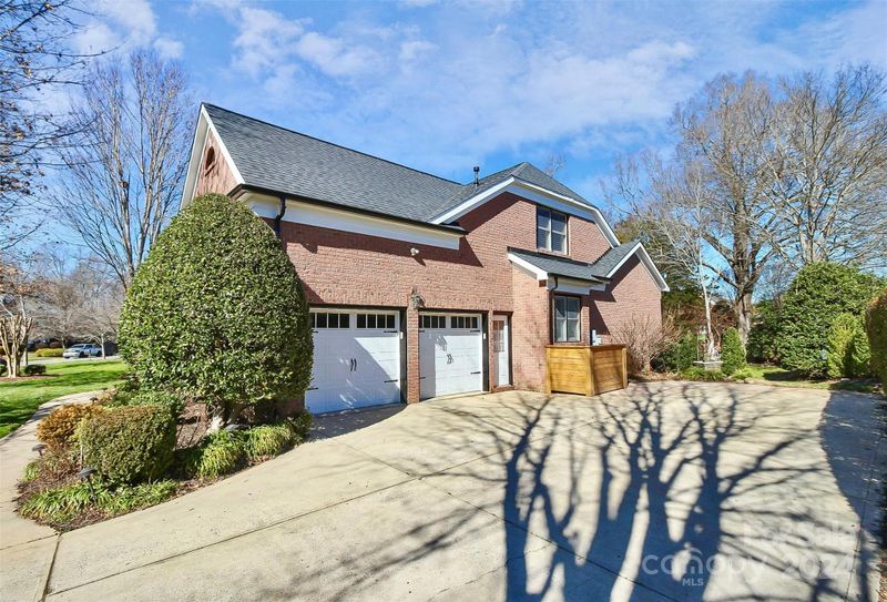 5840 Legacy Cir, Charlotte, NC 28277