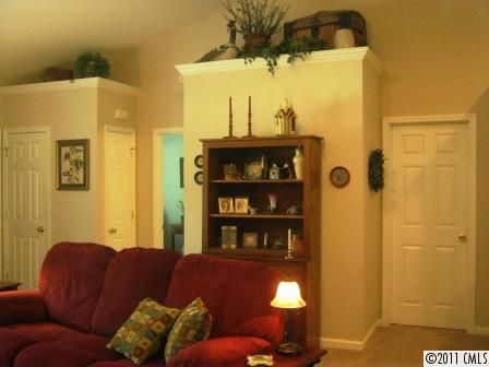 7114 Pine Ridge Dr, Denver, NC 28037