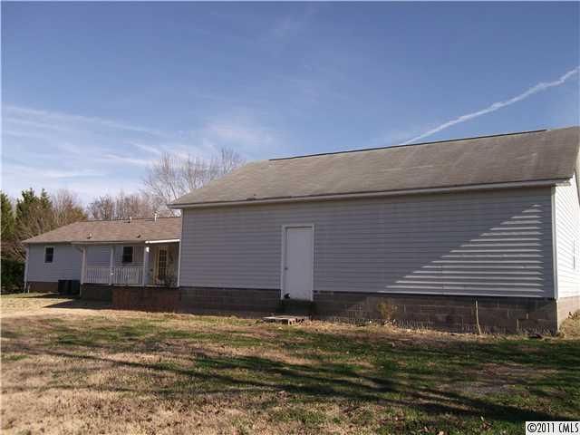 11631 Hartsell Rd, Midland, NC 28107
