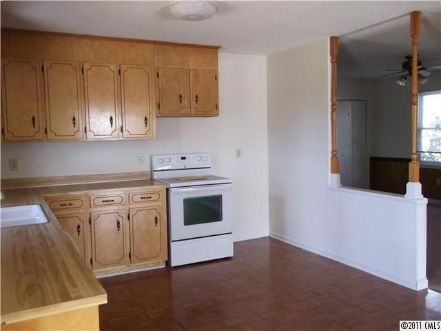 11631 Hartsell Rd, Midland, NC 28107