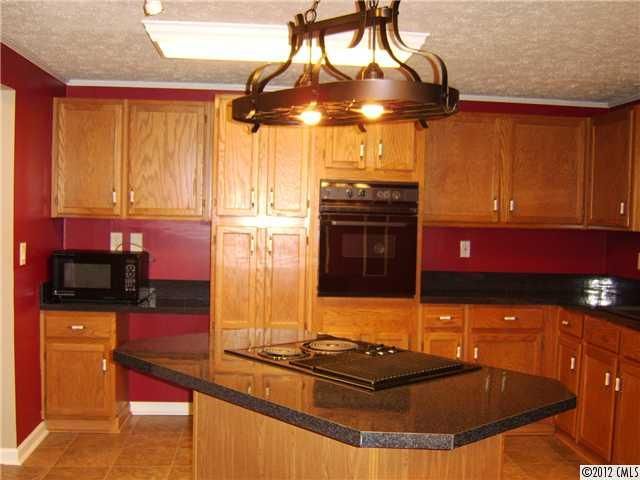 6536 Griffin Rd, Lancaster, SC 29720