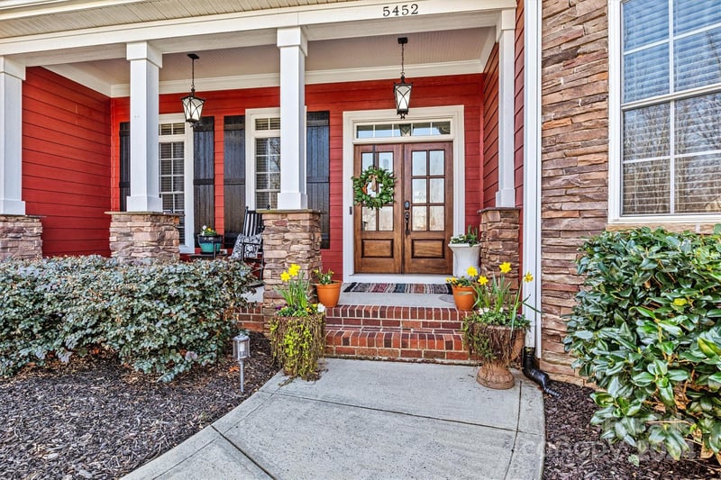 5452 Dolphin Ln, Lincolnton, NC 28092
