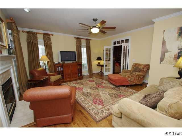 7727 Compton Ct, Charlotte, NC 28270