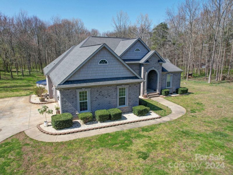 2911 Brooks Mill Ln, Wingate, NC 28174