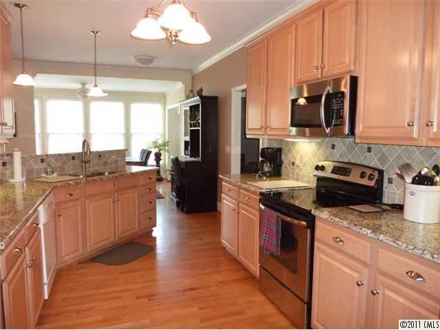 331 Gringley Hill Rd, Fort Mill, SC 29708
