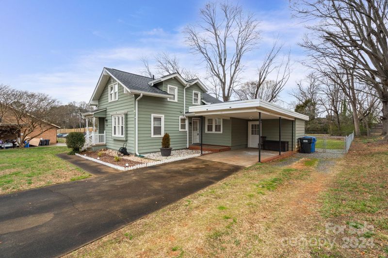 145 West Ave, Troutman, NC 28166
