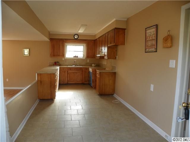 723 W 2nd St, Lincolnton, NC 28092