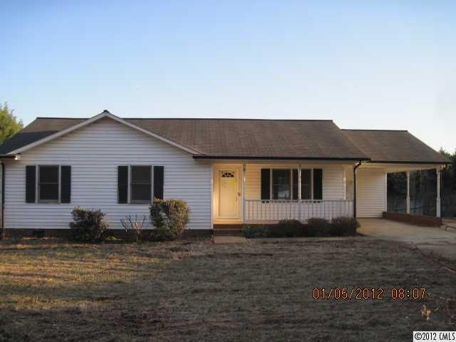 3186 Harmon Rd, Lincolnton, NC 28092