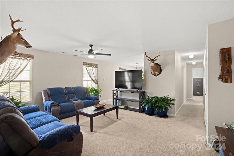 153 Hunter Park Dr, York, SC 29745