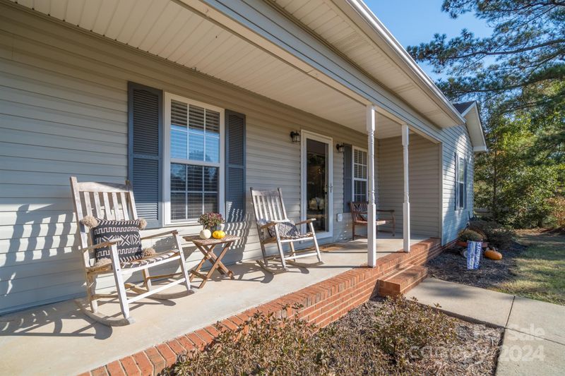 2736 Rock Dam Rd, Lincolnton, NC 28092