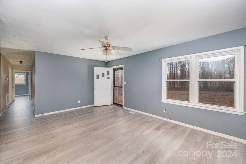 5465 Cavin Ln, Kannapolis, NC 28081