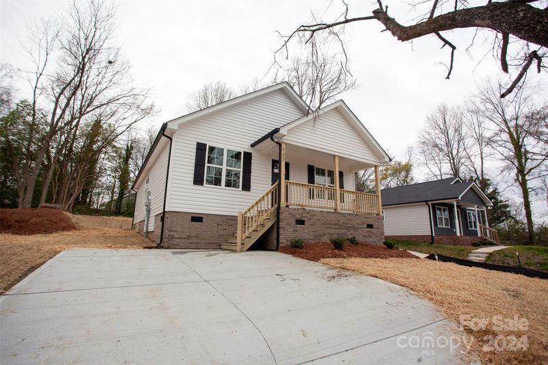 127 Chestnut Dr SW, Concord, NC 28025