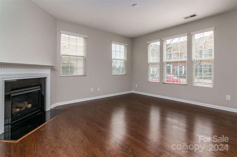 8222 Viewpoint Ln, Cornelius, NC 28031