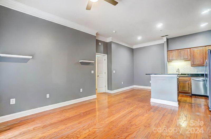 707 Garden District Dr, Charlotte, NC 28202