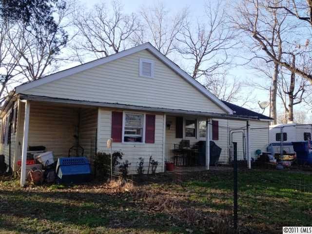 4293 Flowes Store Rd, Concord, NC 28025