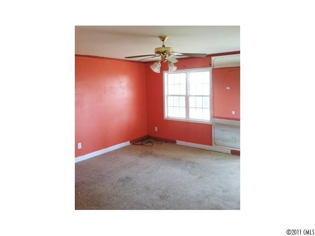 4015 Mountain Dr, Monroe, NC 28112
