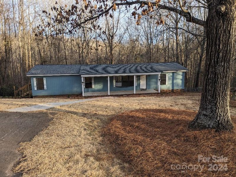 2357 Clemson Ln, Stanley, NC 28164
