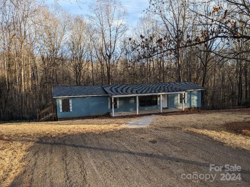 2357 Clemson Ln, Stanley, NC 28164