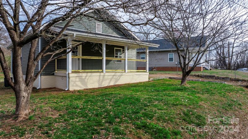 152 17th St SE, Hickory, NC 28602