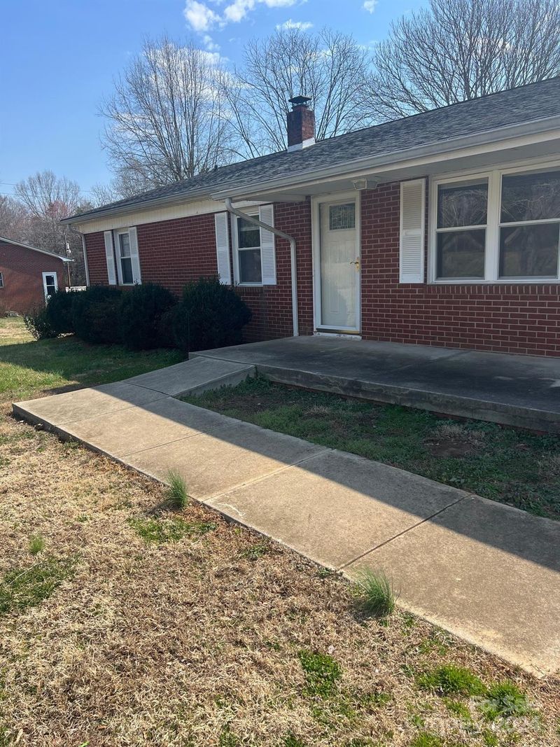 448 Ostwalt Amity Rd, Troutman, NC 28166