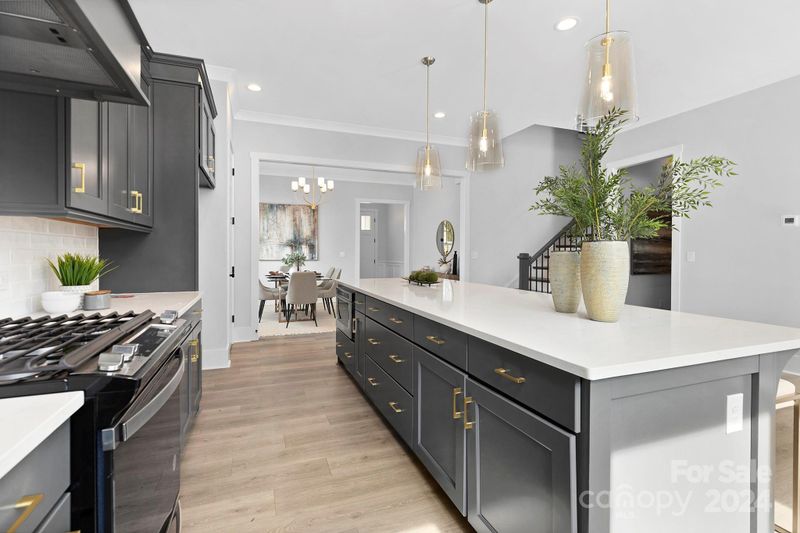 413 W Cama St, Charlotte, NC 28217