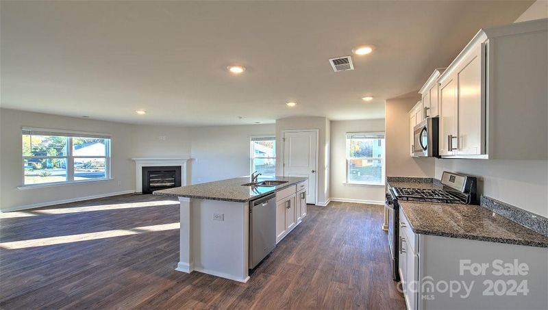 1813 Bright Hope Ln, Dallas, NC 28034